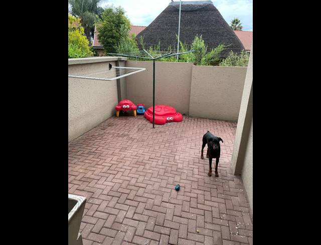 3 BEDROOM TOWNHOUSE FOR SALE IN AERORAND